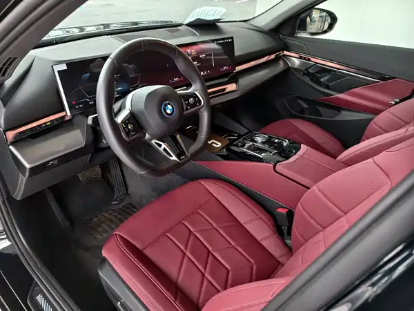 BMW i5 2026