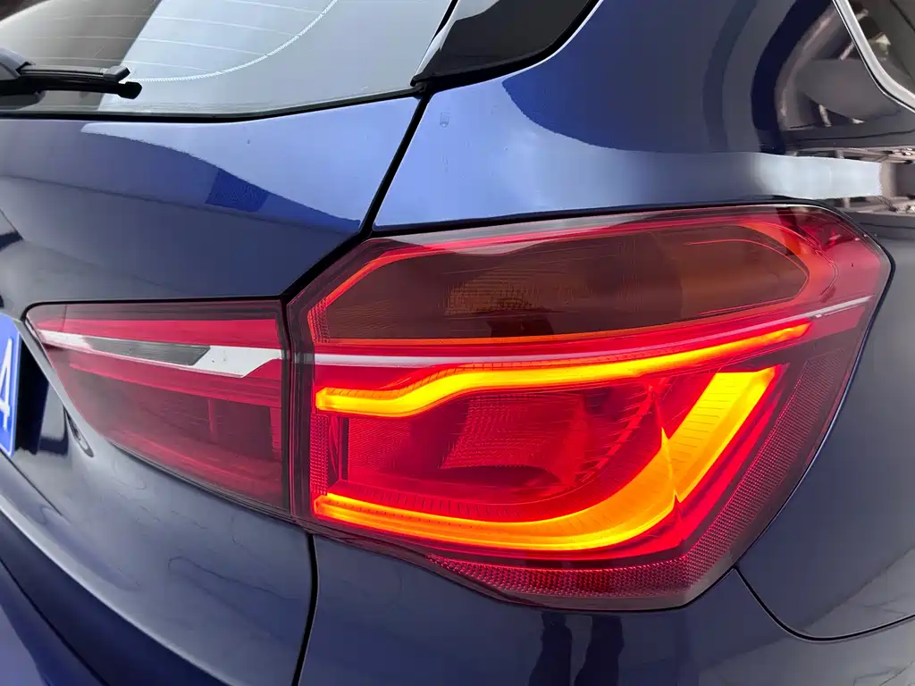 BMW X1 2018 — фото 23