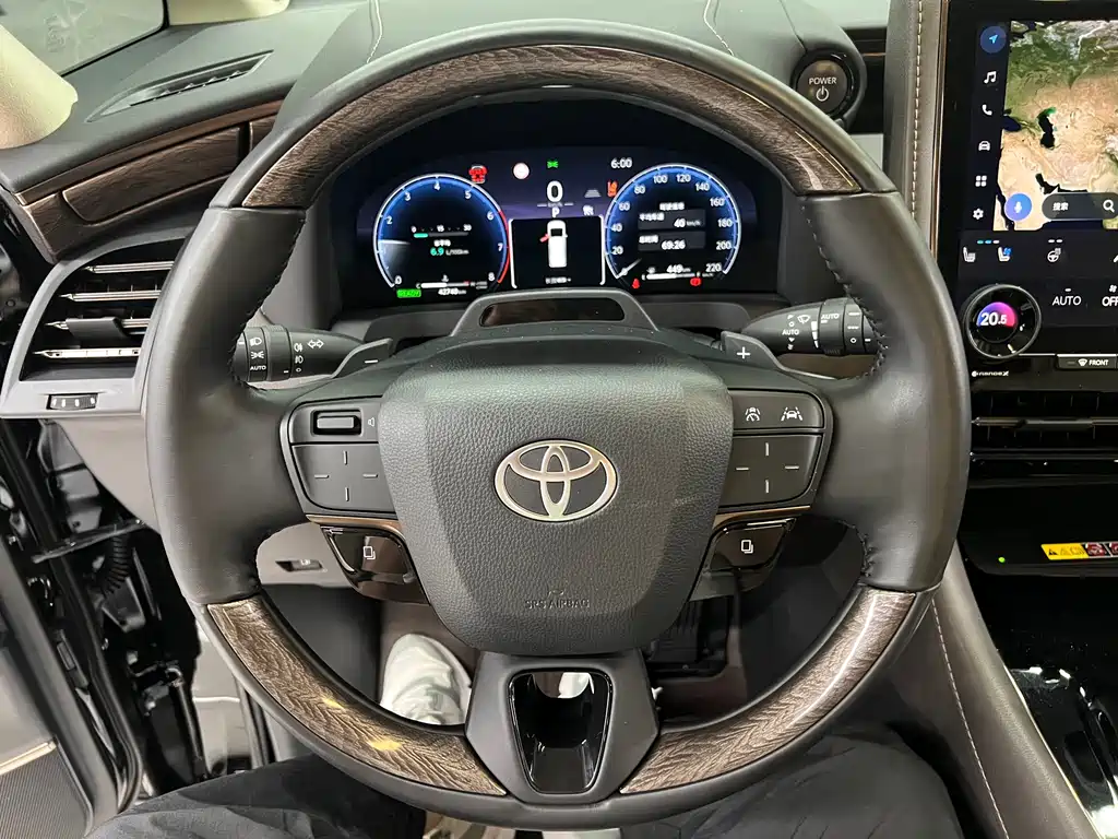 Toyota Alphard 2025 — фото 22