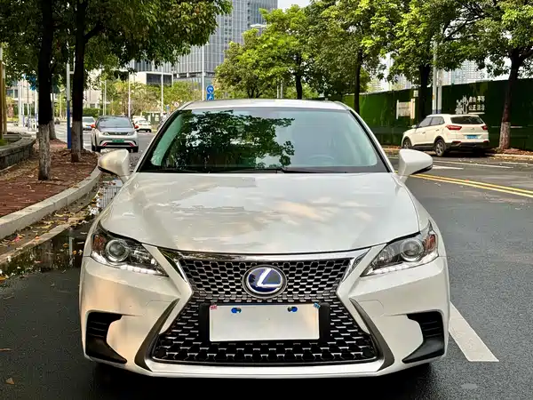 Lexus CT 2017
