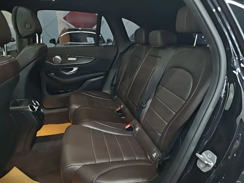 Mercedes-Benz GLC 2019 — фото 17