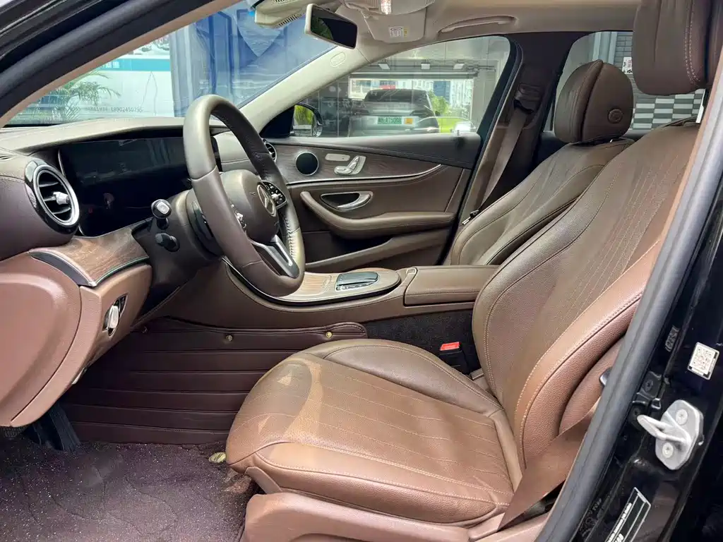 Mercedes-Benz E-Class 2020 — фото 4