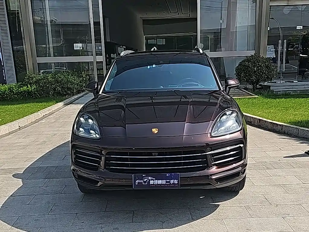 Porsche Cayenne 2022 — фото 2