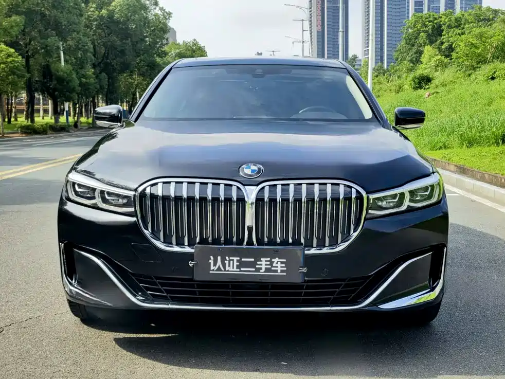 BMW 7 Series 2021 — фото 2