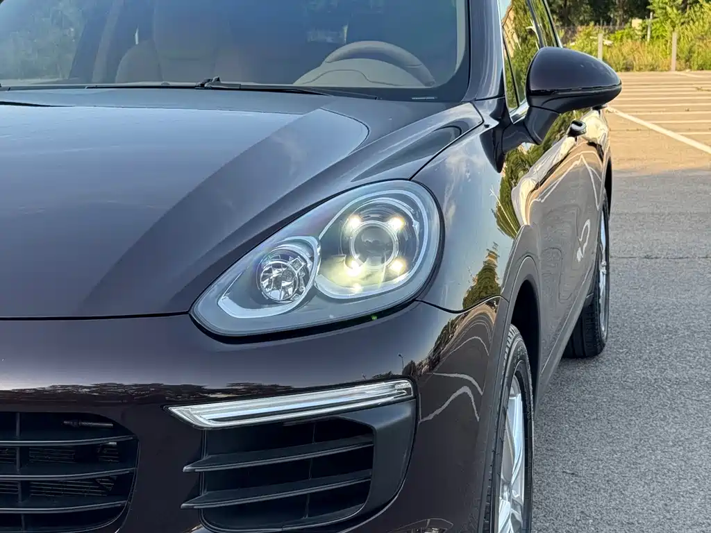 Porsche Cayenne 2015 — фото 3
