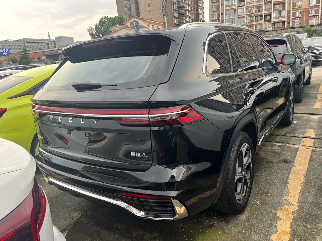 Geely Xingyue L 2022 — фото 3