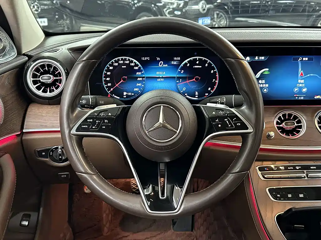 Mercedes-Benz E-Class 2022 — фото 18