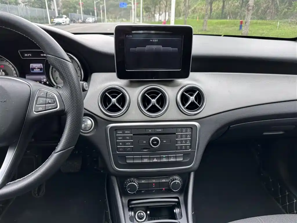 Mercedes-Benz CLA 2016 — фото 6