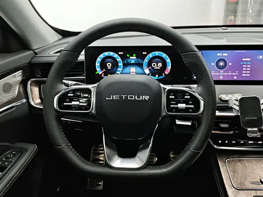 Jetour X70 PLUS 2021 — фото 15