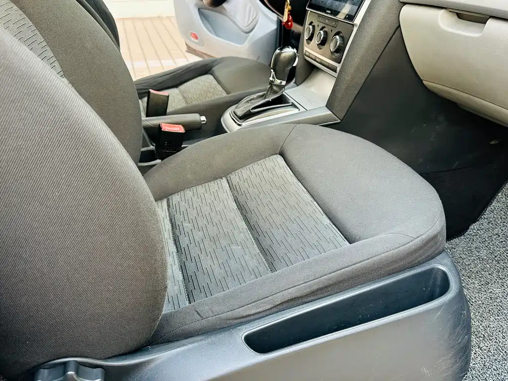 Skoda Octavia 2014 — фото 11