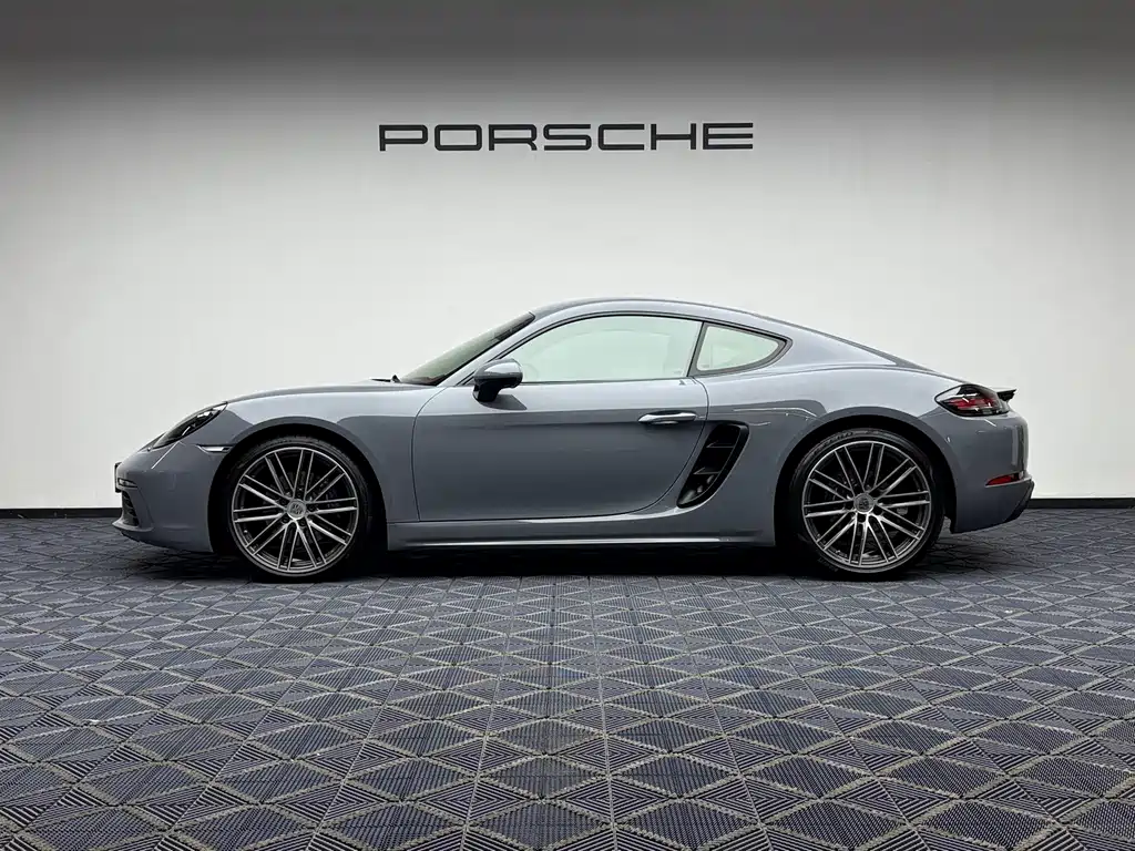 Porsche 718 2022 — фото 13