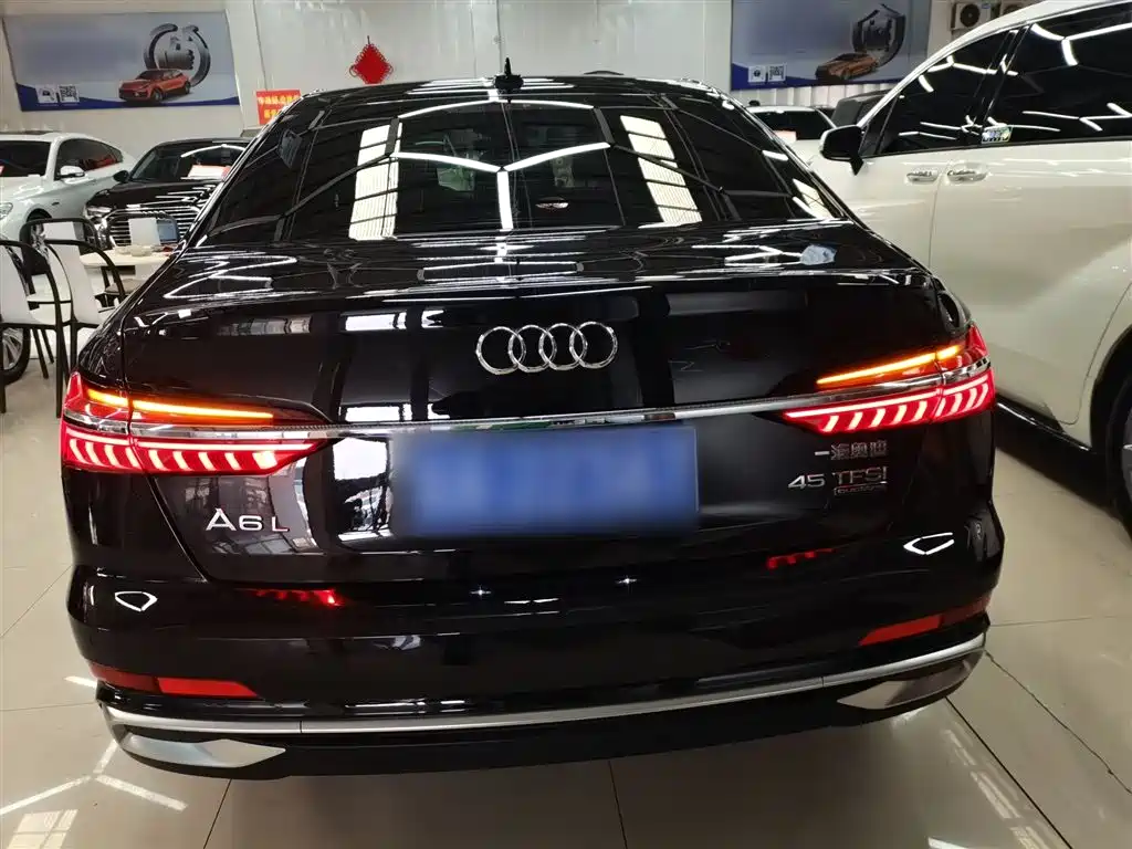 Audi A6L 2025 — фото 6