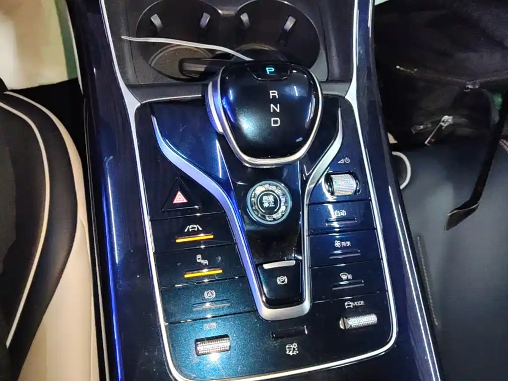 BYD Qin PLUS 2022 — фото 14