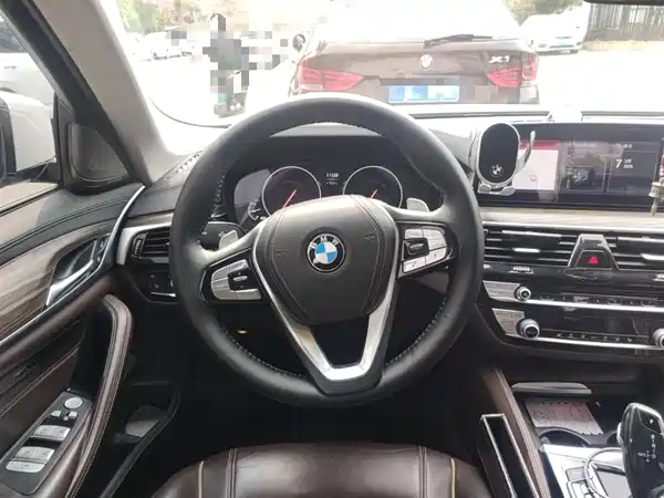 BMW 5 Series 2019