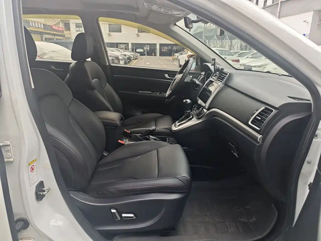 Haval H6 2015 — фото 13