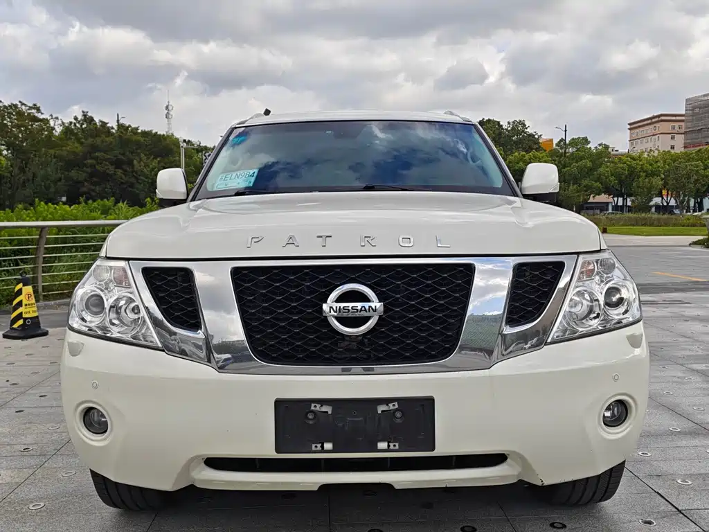 Nissan Patrol 2016 — фото 2