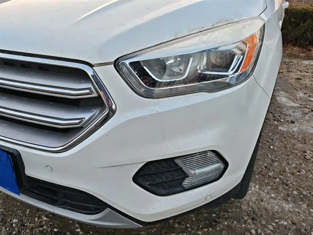 Ford Kuga 2018 — фото 24