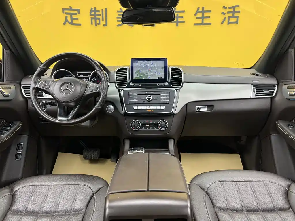 Mercedes-Benz GLS 2019 — фото 35