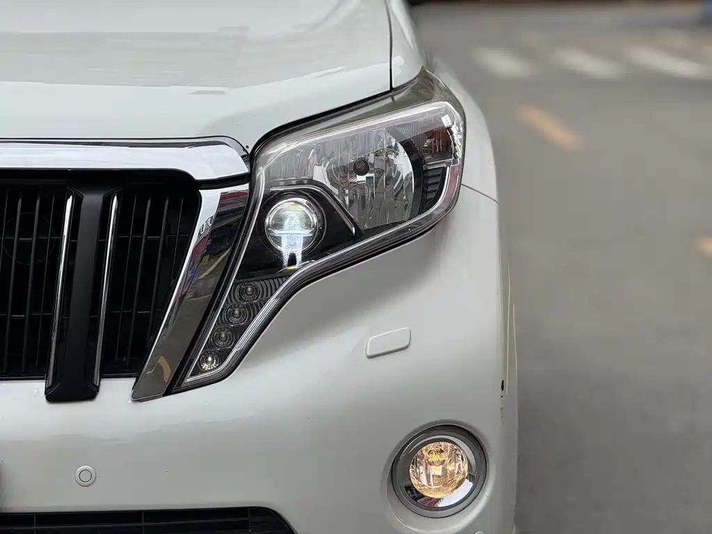 Toyota Prado 2017 — фото 10