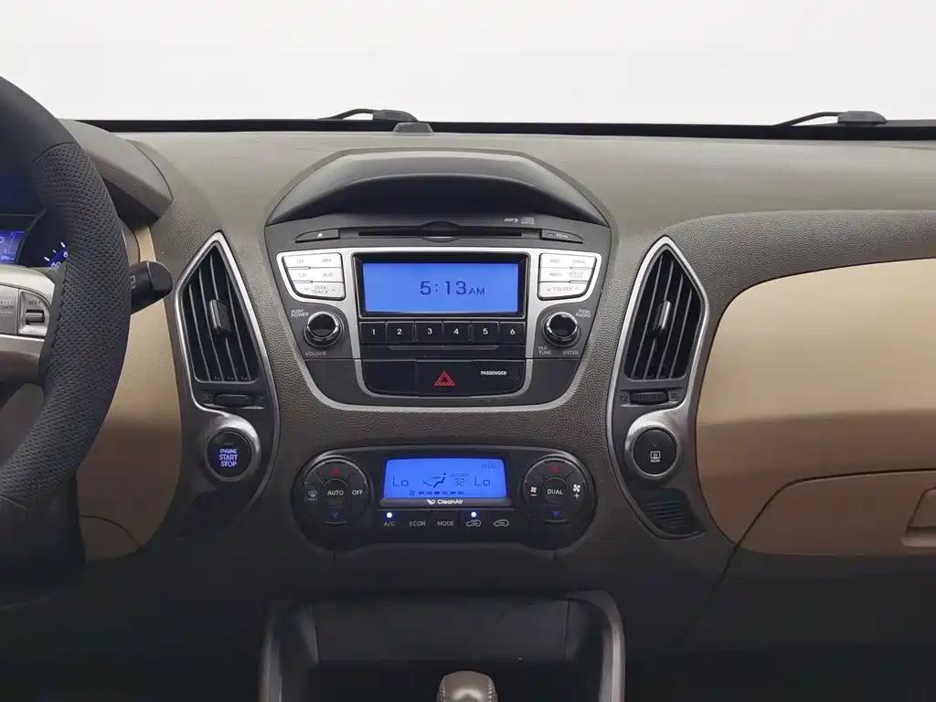 Hyundai ix35 2013 — фото 12
