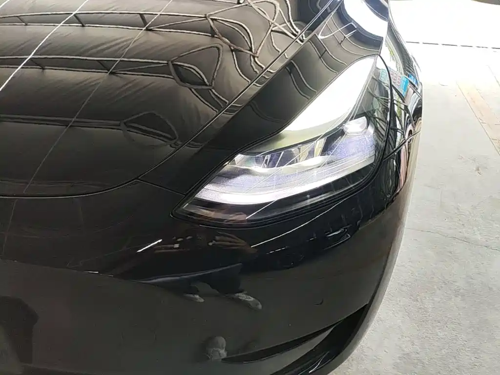 Tesla Model Y 2023 — фото 18