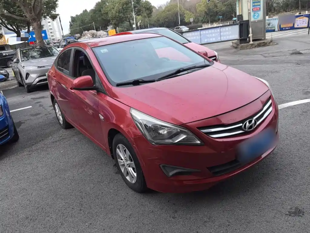 Hyundai Verna 2014 — фото 4