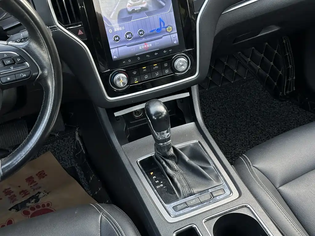 Roewe i6 Classic 2018 — фото 18