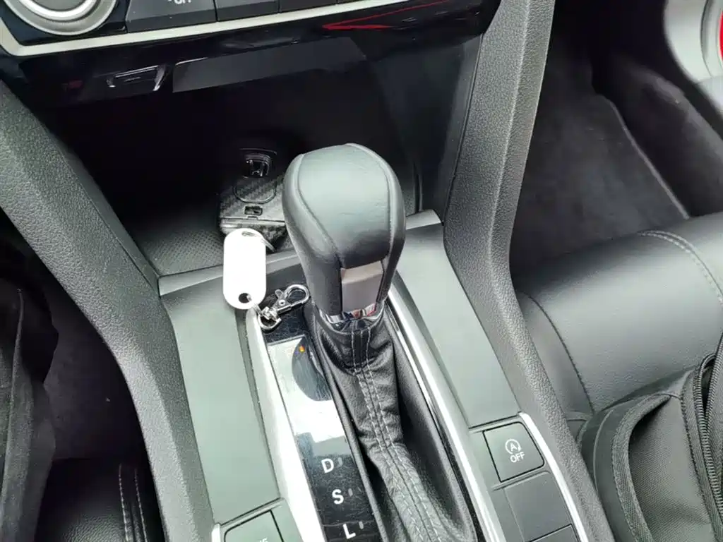 Honda Civic 2019 — фото 14