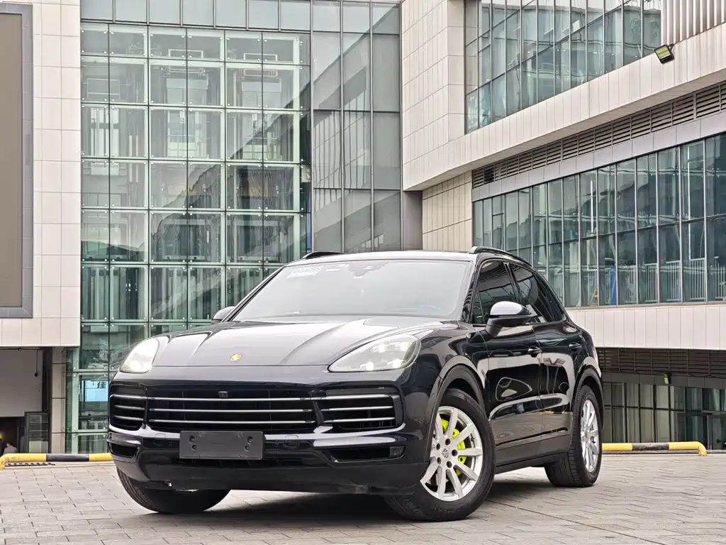 Porsche Cayenne Hybrid 2020 — фото 2