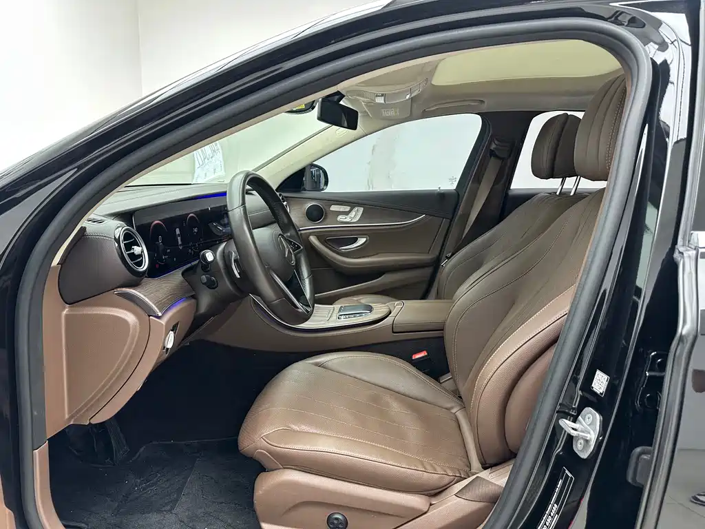 Mercedes-Benz E-Class 2020 — фото 10