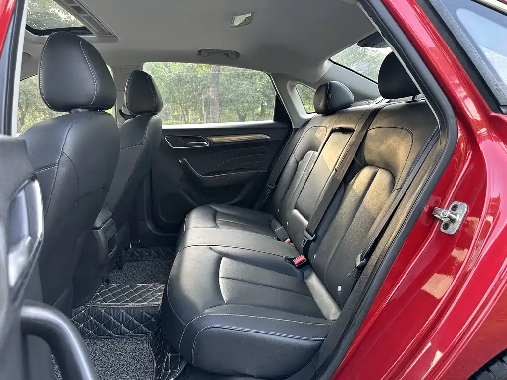 Roewe i6 Classic 2018 — фото 11