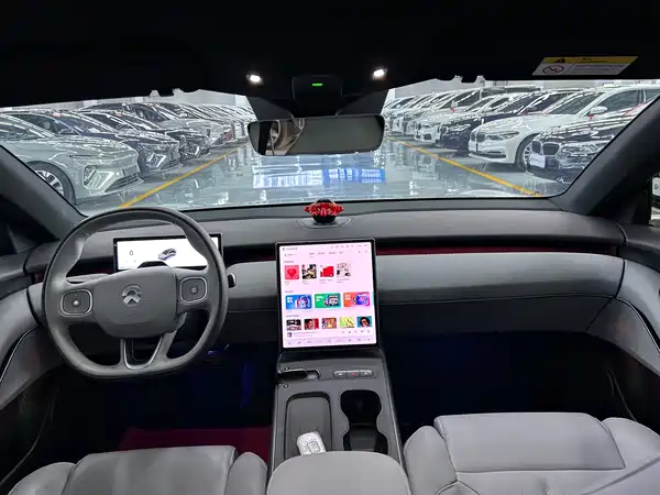 NIO ET5T 2024