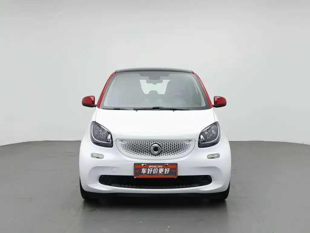 smart fortwo 2019 — фото 3