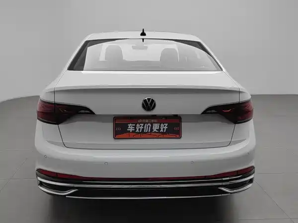 Volkswagen Sagitar 2022
