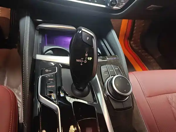 BMW 5 Series 2022