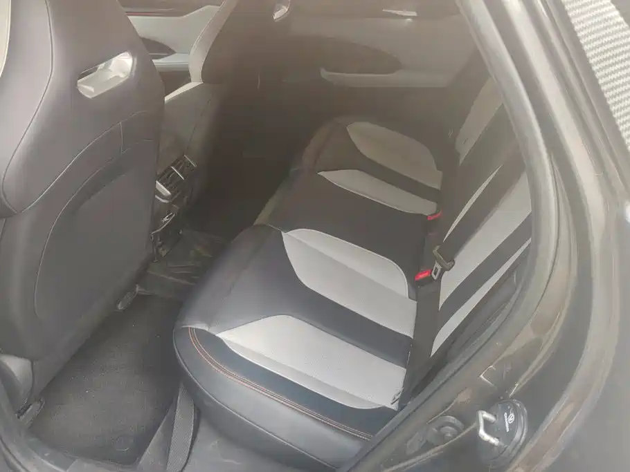 Changan UNI-V Smart Electric Idd 2024 — фото 11