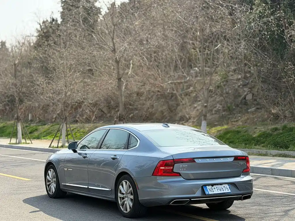 Volvo S90 2020 — фото 10