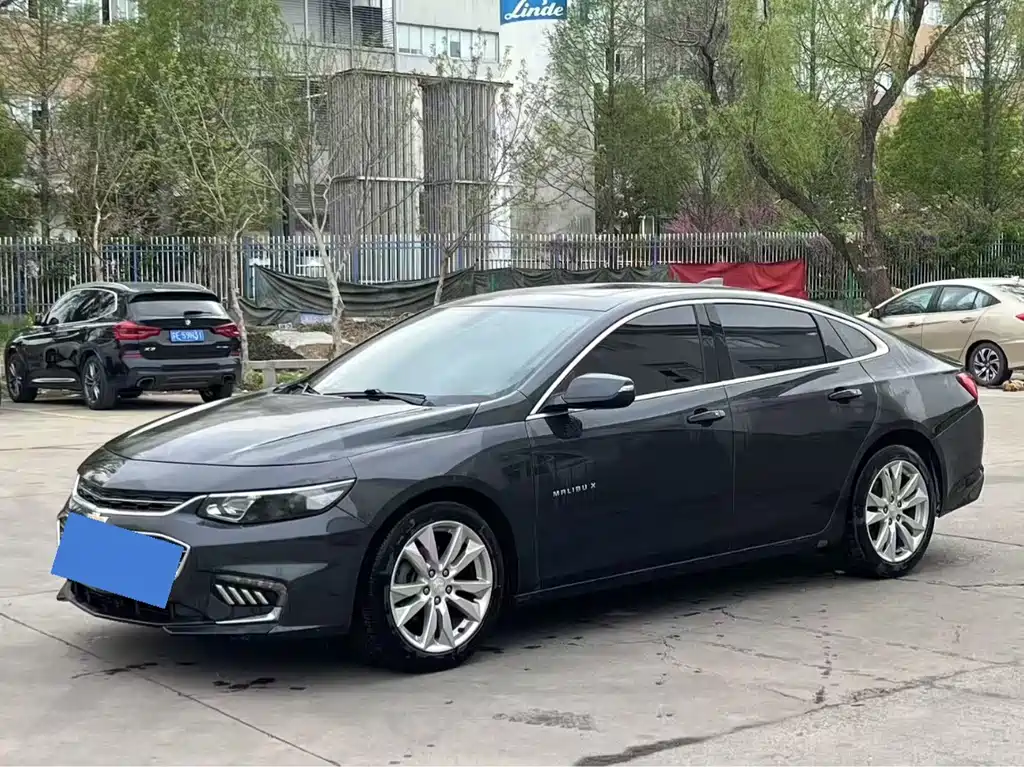 Chevrolet Malibu 2017 — фото 2