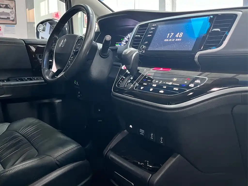 Honda Odyssey 2021 — фото 17