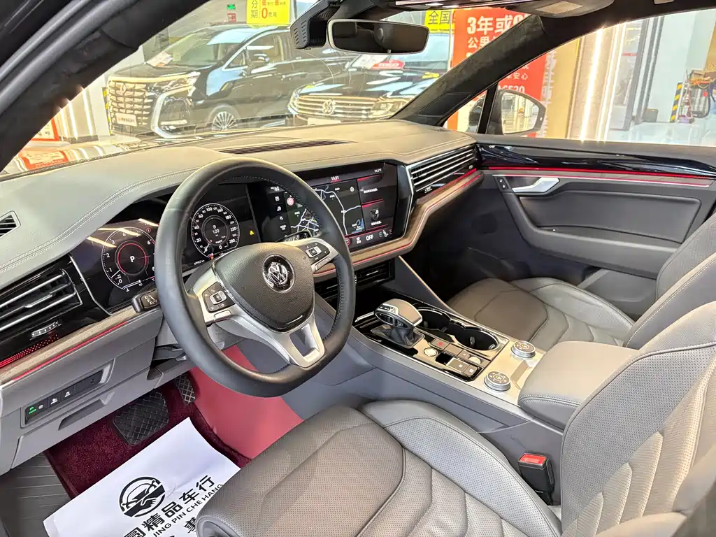 Volkswagen Touareg 2020 — фото 10