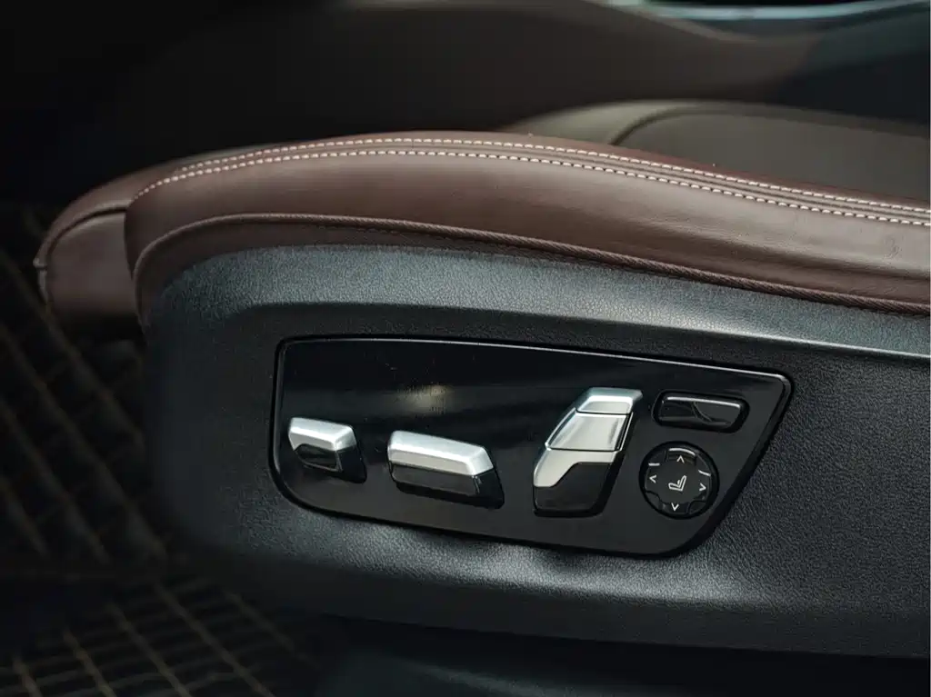 BMW 6 Series GT 2021 — фото 13