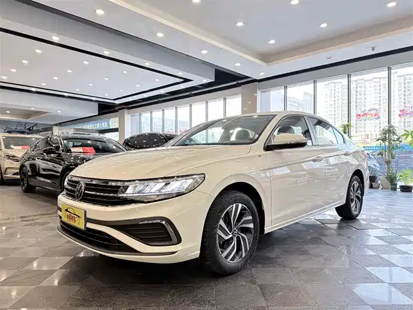 Volkswagen Bora 2025