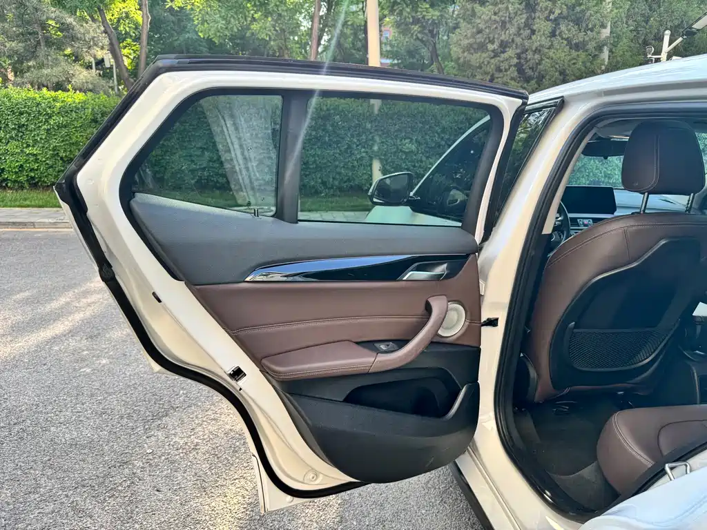 BMW X2 2021 — фото 14