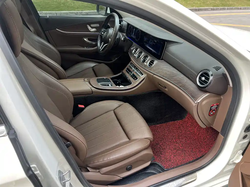 Mercedes-Benz E-Class 2020 — фото 8