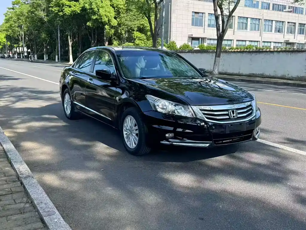 Honda Accord 2013 — фото 3