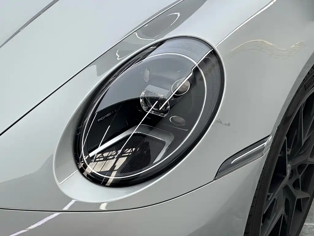 Porsche 911 2023 — фото 18