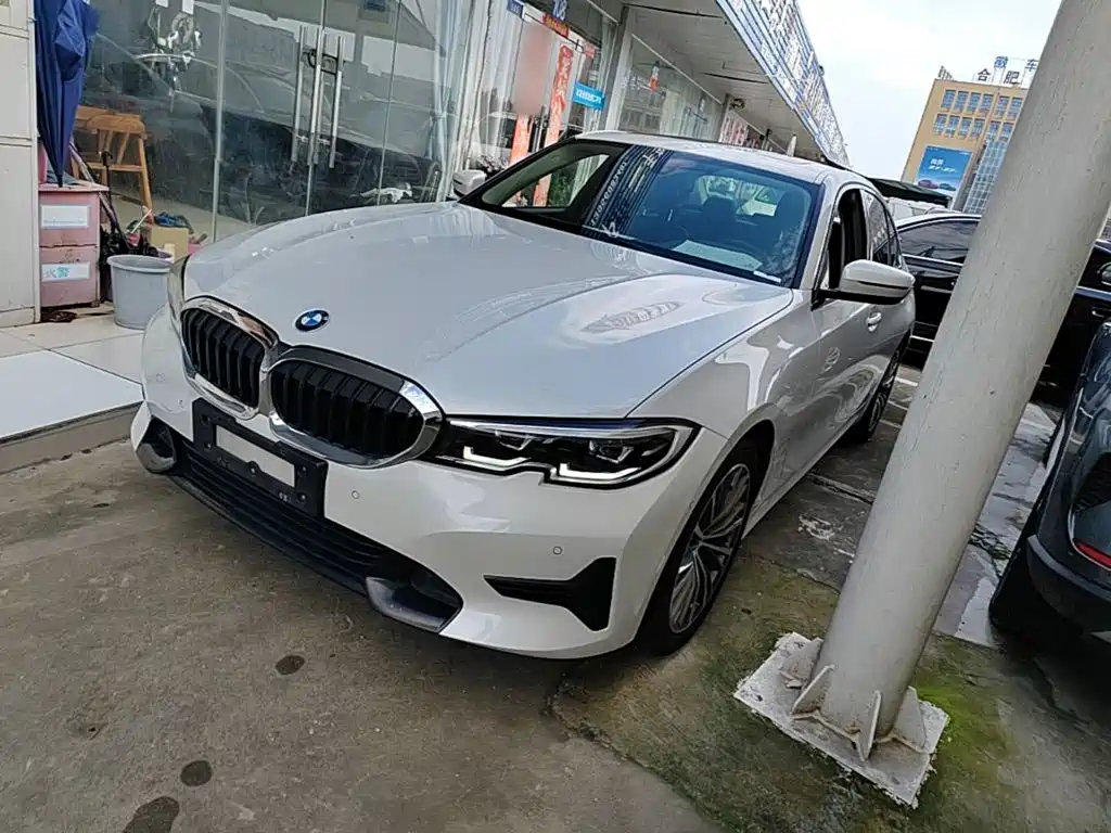 BMW 3 Series 2022
