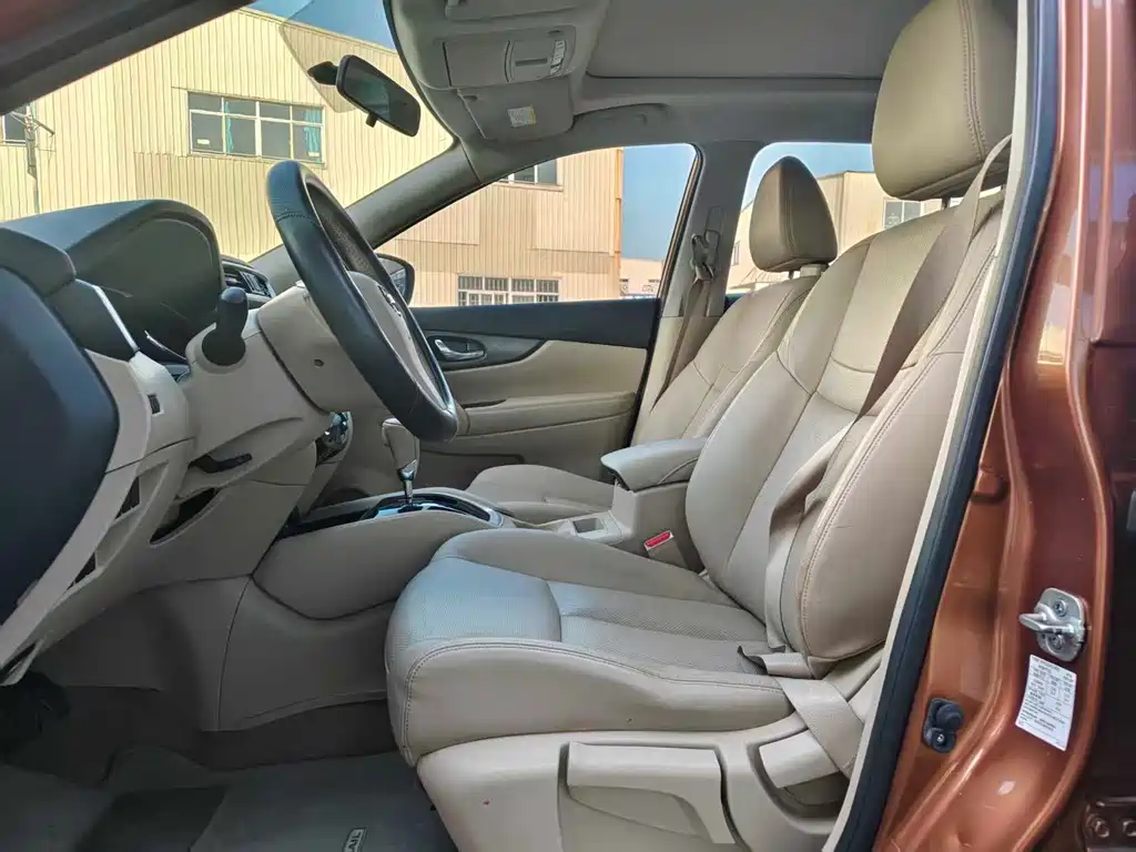 Nissan X-Trail 2015
