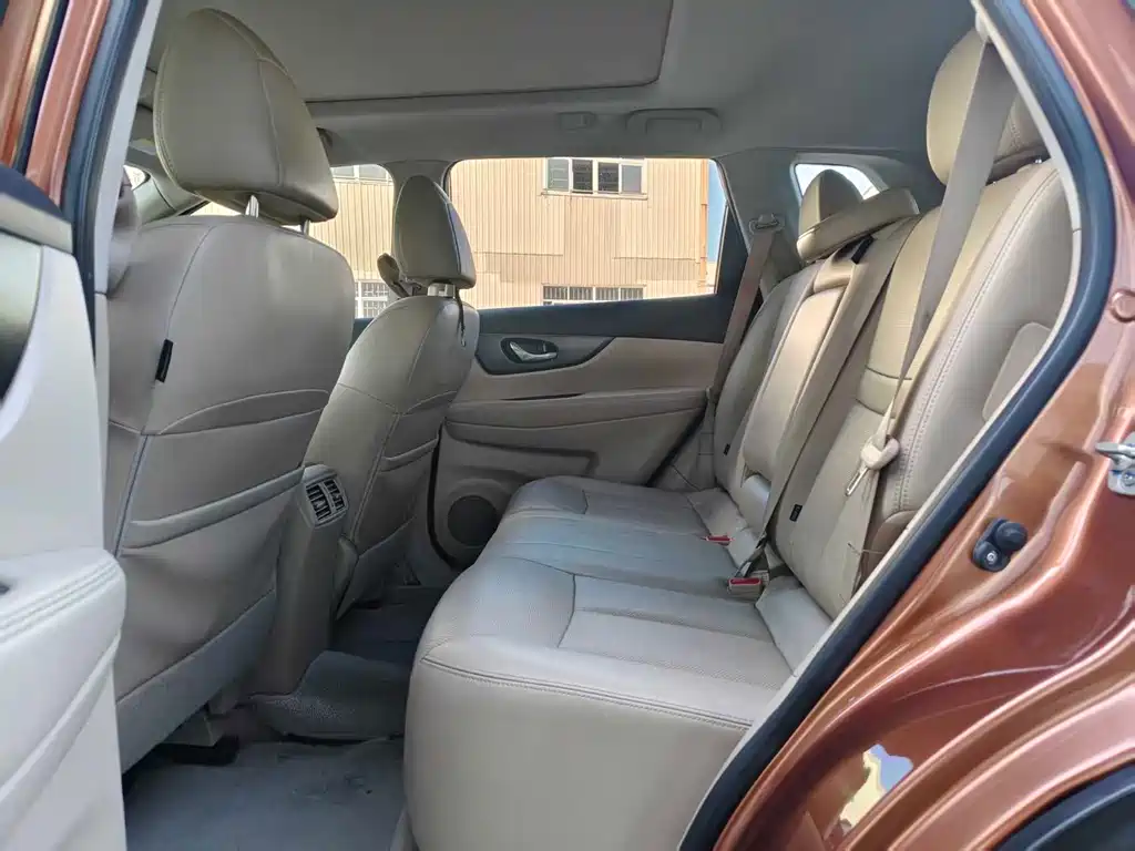 Nissan X-Trail 2015