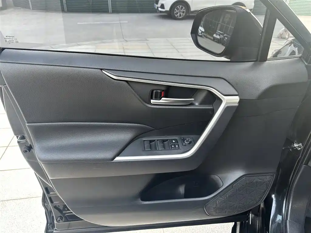 Toyota Wildlander 2020 — фото 15